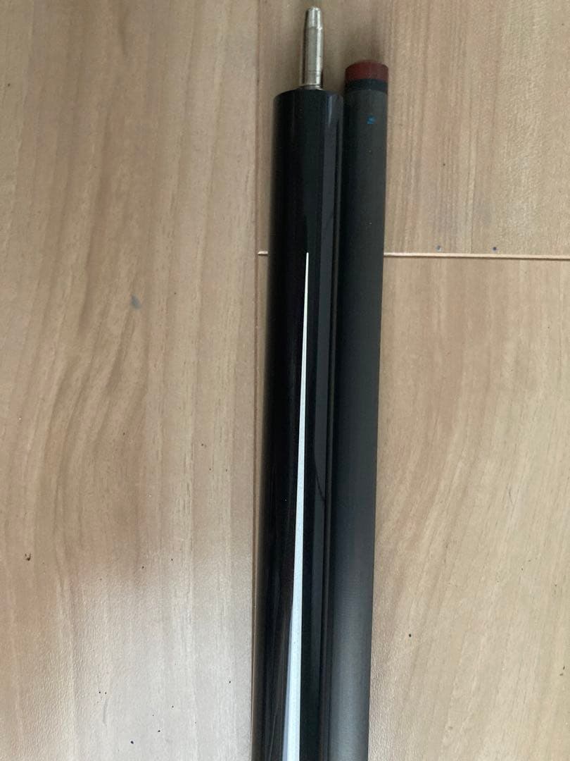 ビリヤードキュー　カーボンシャフト装備　プレイキュー　未使用品　おまけ付き