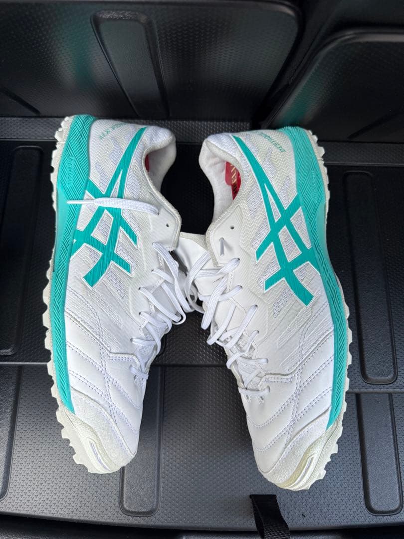 フットサルシューズ　デスタッキ　アシックス　27cm