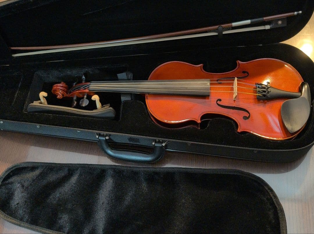 GRAZIOSO　3/4 バイオリン本体　弓・肩当て・ハードケース付き