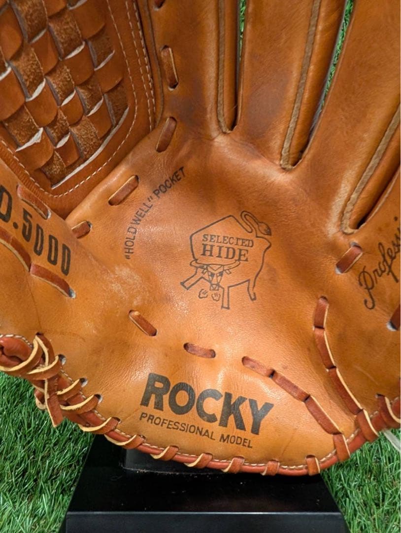 新品未使用　野球グラブ　グローブ　一般軟式大人用内野手用　ROCKY ビンテージ