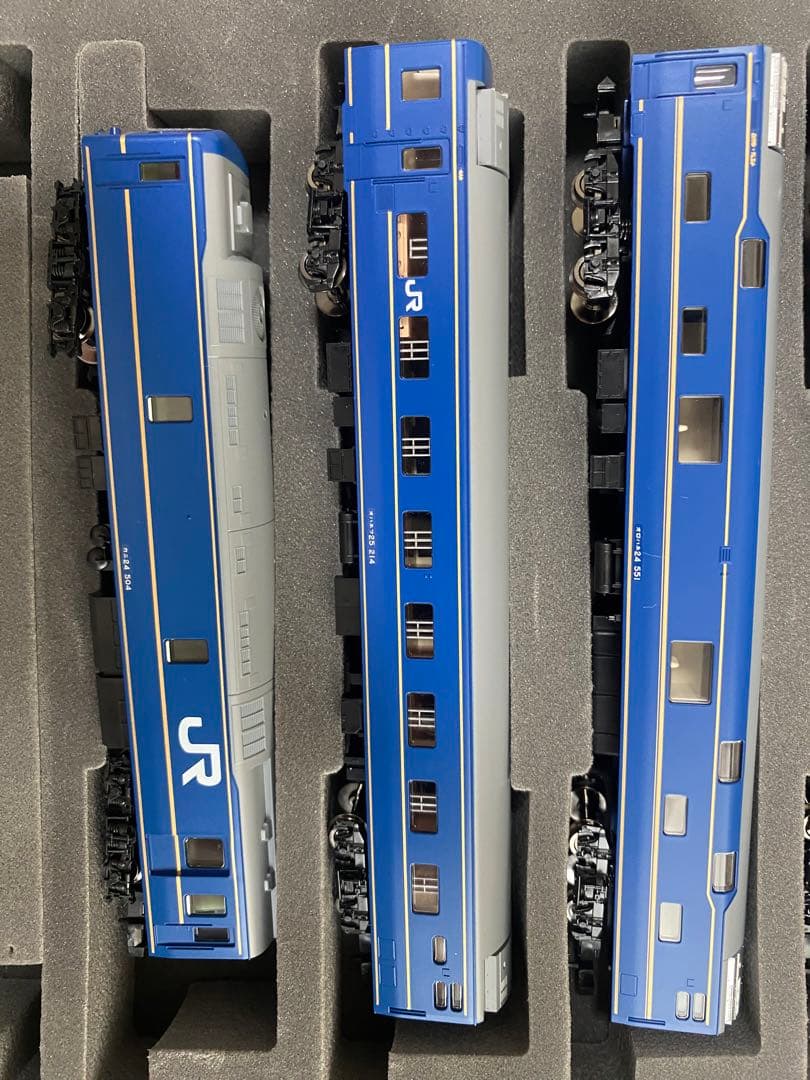 TOMIX JR 24系25形特急寝台客車　北斗星・JR東日本仕様　+ EF81