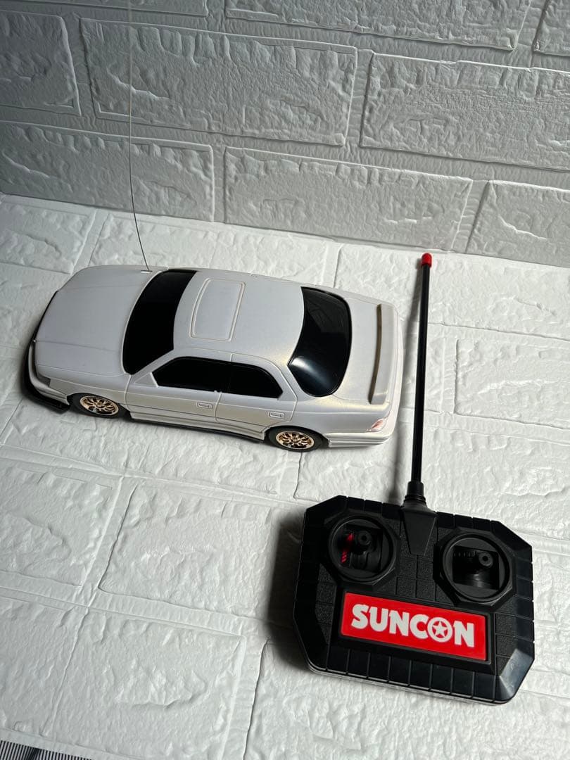 ラジコンカー　トヨタ　セルシオ　パール ホワイト 旧車　ビンテージ　美品　当時物