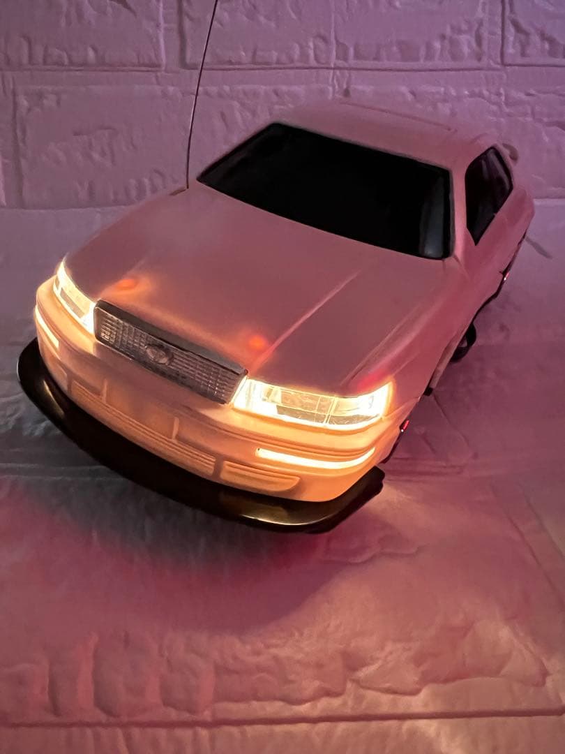 ラジコンカー　トヨタ　セルシオ　パール ホワイト 旧車　ビンテージ　美品　当時物