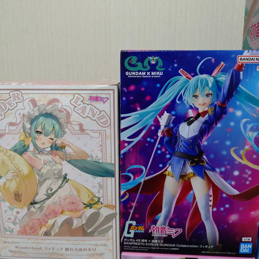 初音ミク フィギュア 9個　プロセカ　ガンダム　巡音ルカ