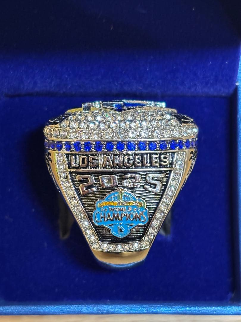 ⭐️期間限定価格⭐️【特別】大谷翔平2025＆2024チャンピオンリング&トロフィー