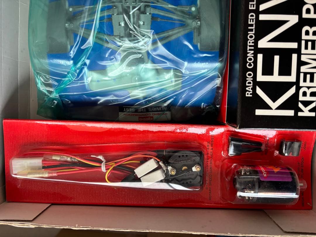 京商1/10RCポルシェ962C トラックレース KENWOOD クラシック塗装