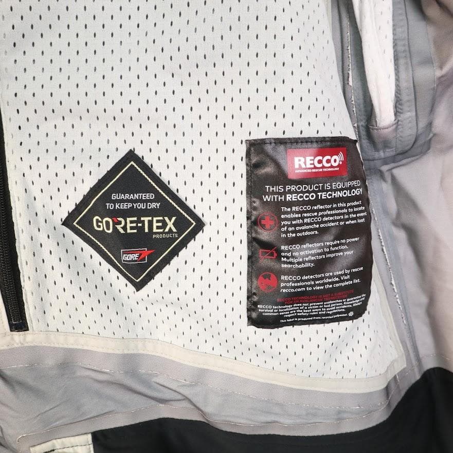VOLCOM ボルコム GORE-TEX Jacket (GPT/RECCO)