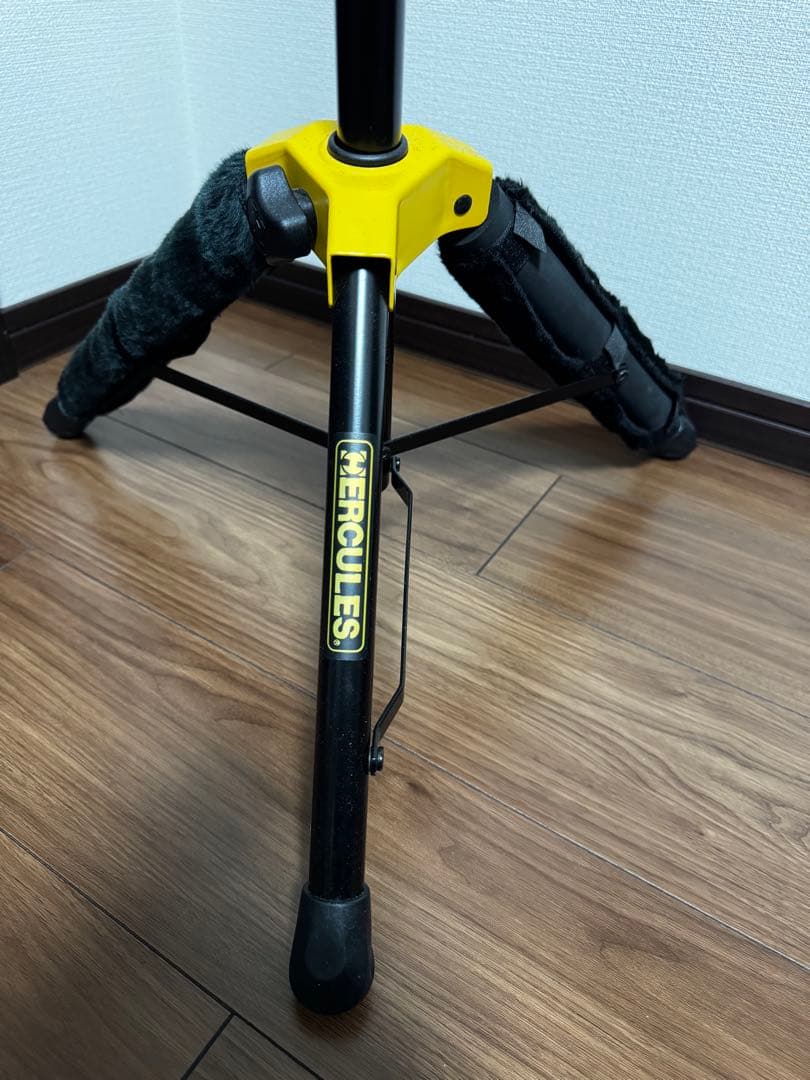 Squier by fenderストラトキャスター サンバースト スクワイヤー