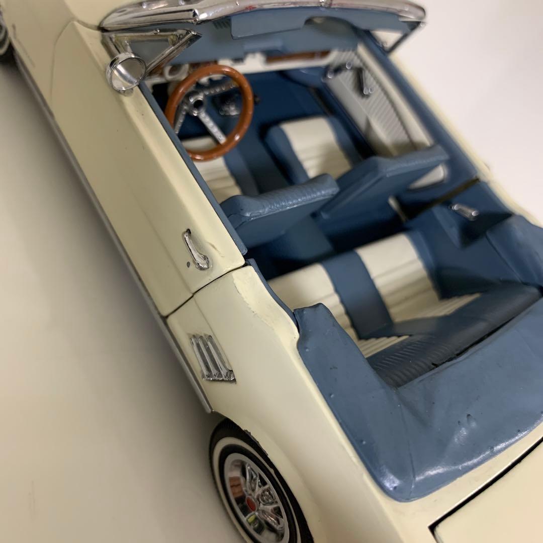 ダンバリーミント製　Danbury mint 1966年型　ムスタング　1/24