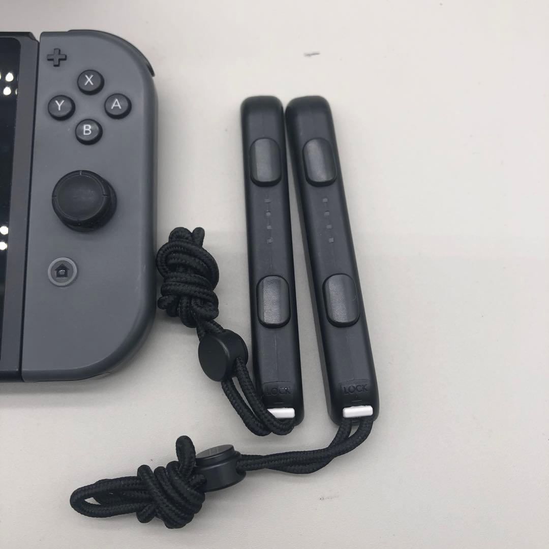 NINTENDO　SWITCH　HAC-001　ブラック　任天堂　O