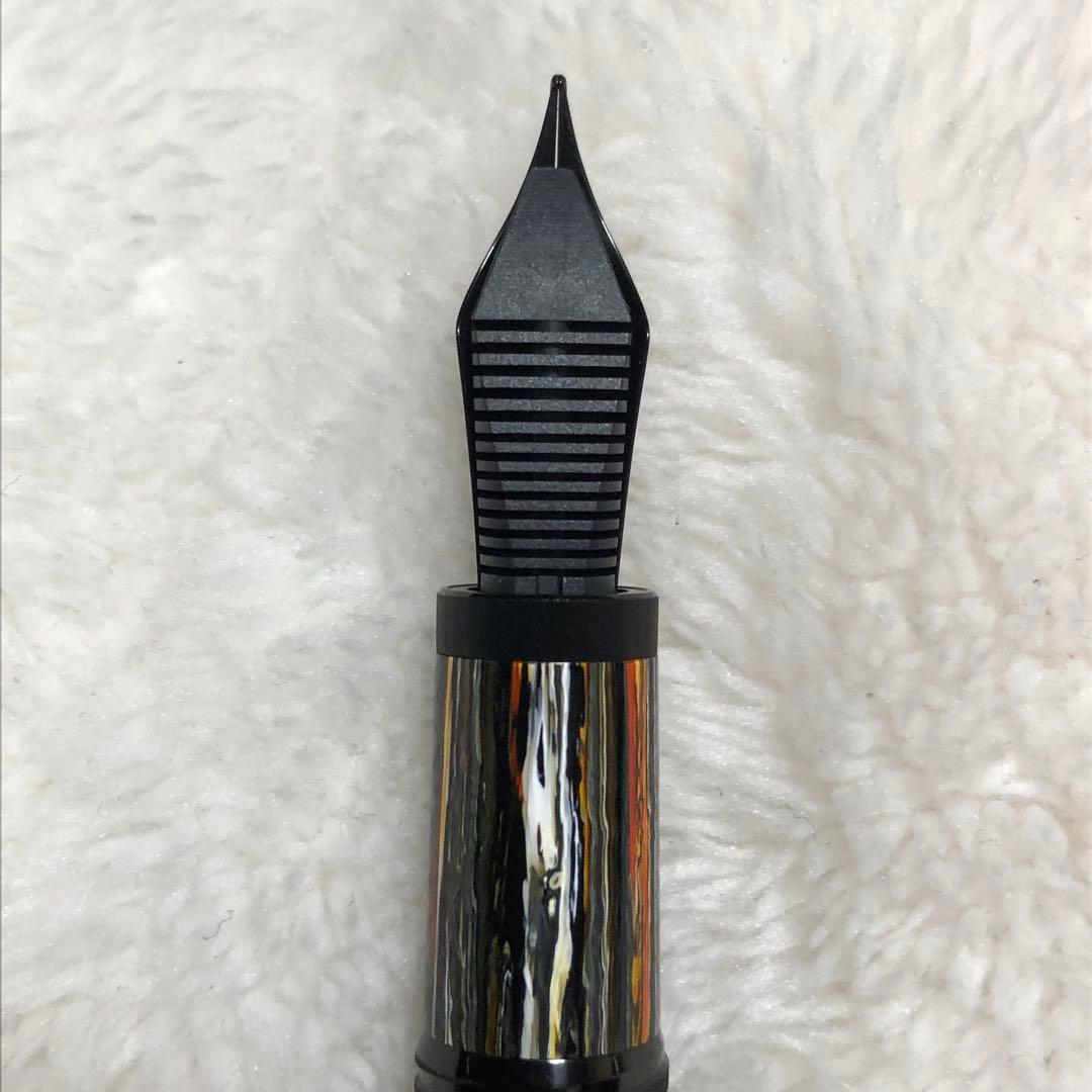 300本限定 新品未使用 モンテグラッパ 万年筆 ゼロ メテオシャワー ニブF