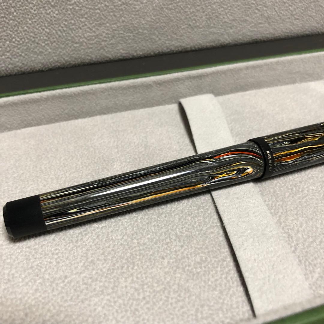 300本限定 新品未使用 モンテグラッパ 万年筆 ゼロ メテオシャワー ニブF