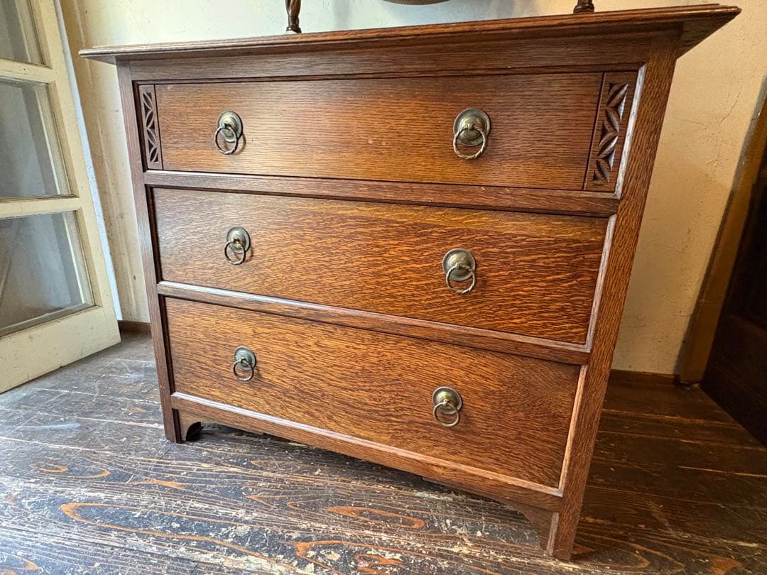 イギリスアンティーク オーク材ドレッサー 楕円形ミラー付き