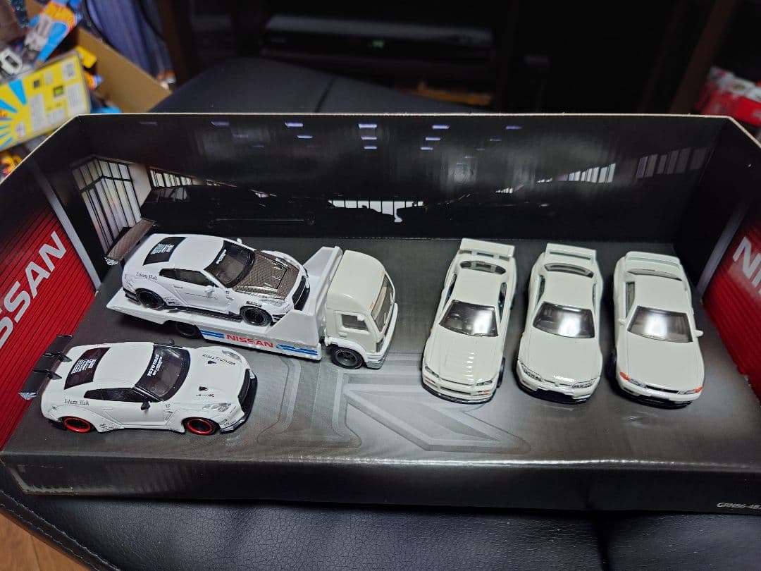 ミニカー Hotwheels PREMIUM Nissan GT-R MINIGT set