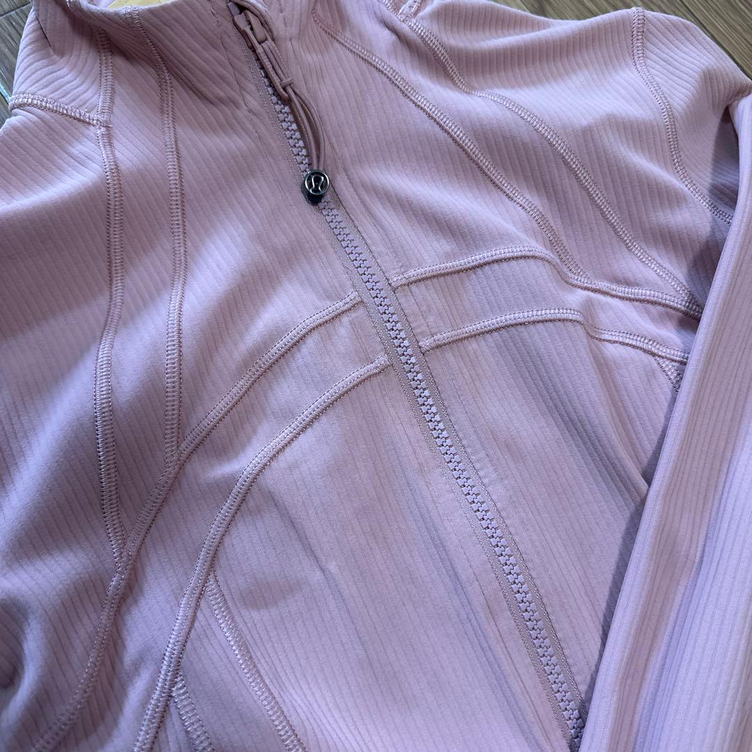 ピンク ストレッチジャケット ジッパー付き