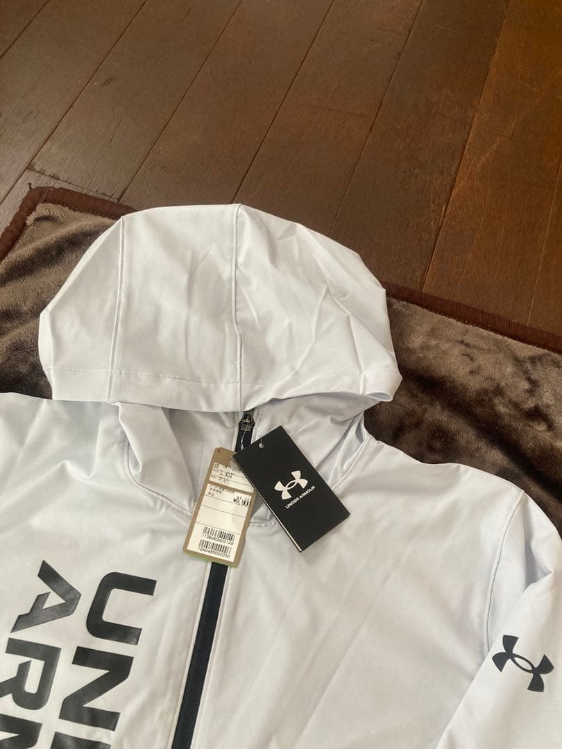 UNDER ARMOUR・メンズ上下セットアップ　Lサイズ　新品未使用　タグ付き