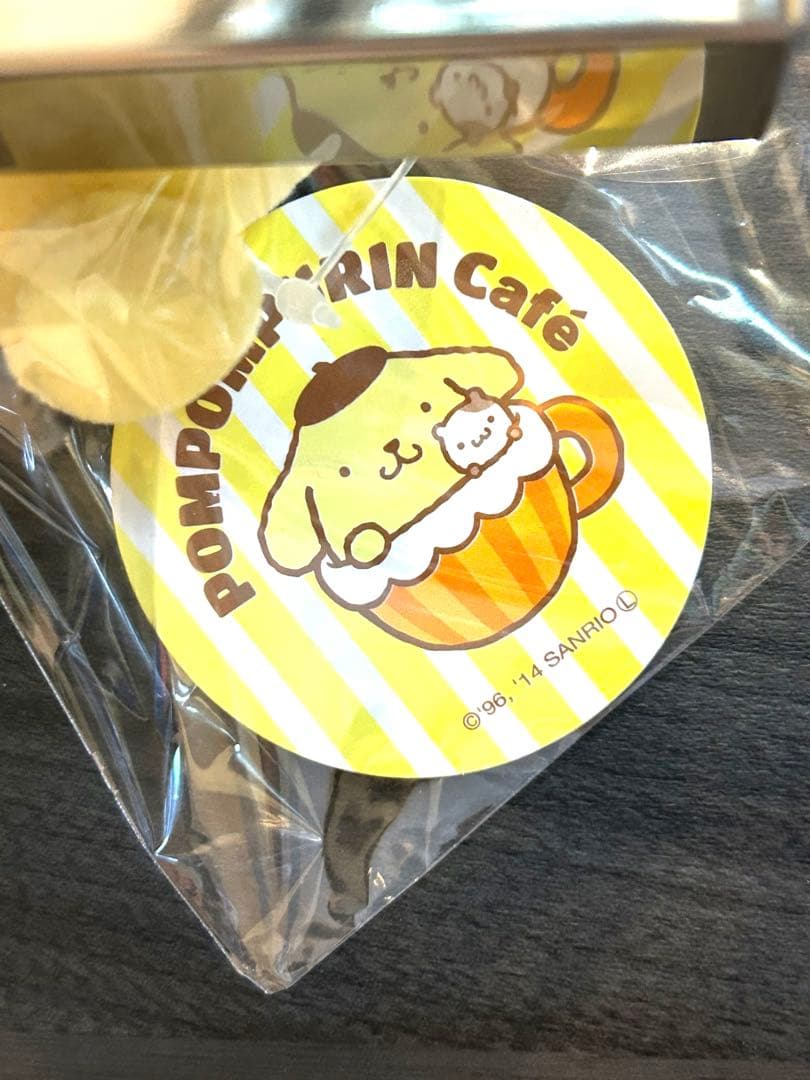 ポムポムプリン　希少　サンタぬいぐるみ