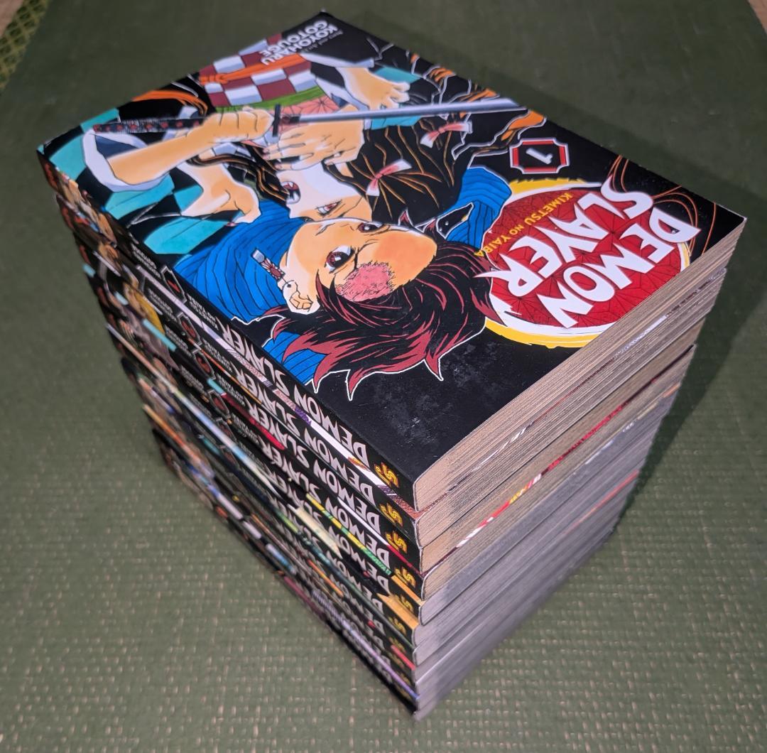 鬼滅の刃（DEMON SLAYER）　英語版　全23巻セット