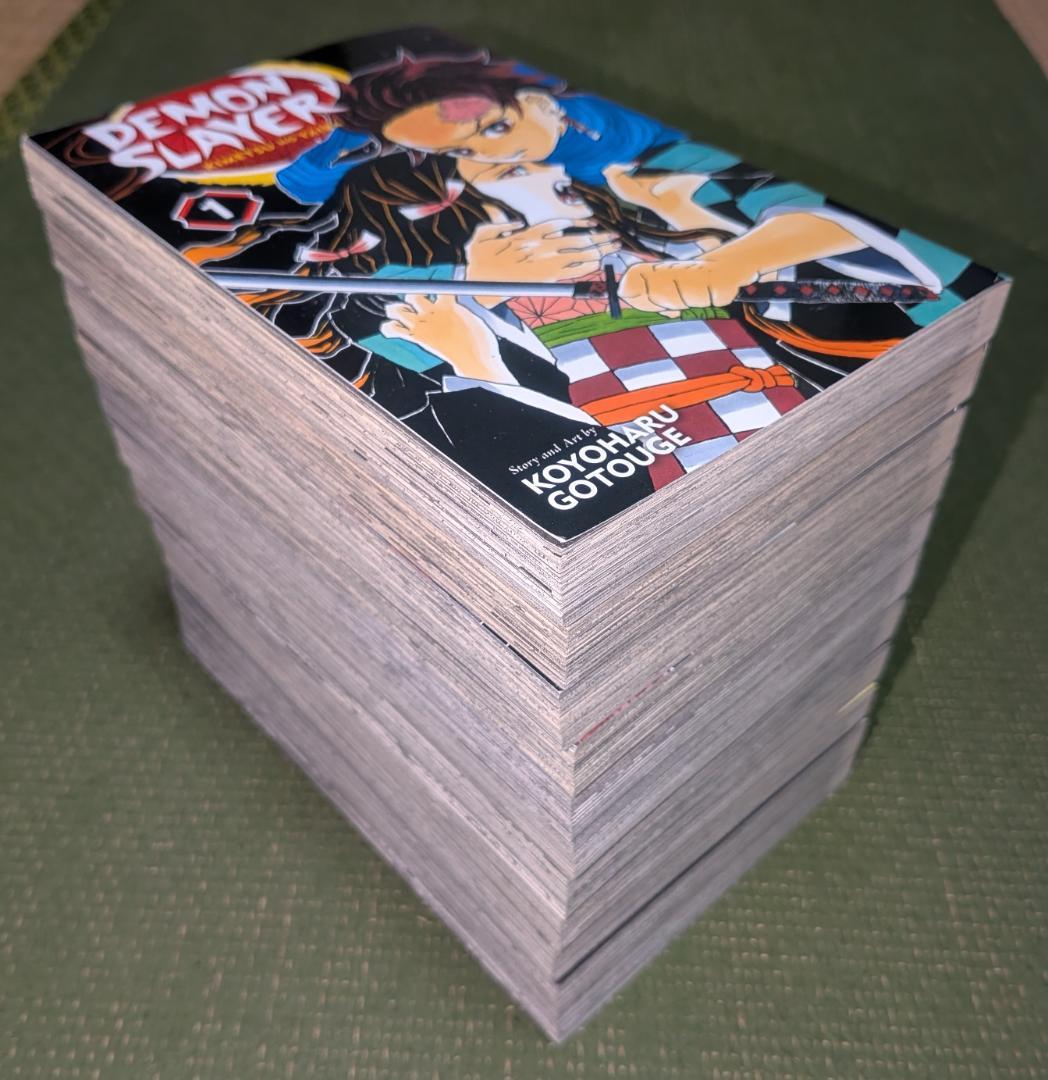 鬼滅の刃（DEMON SLAYER）　英語版　全23巻セット