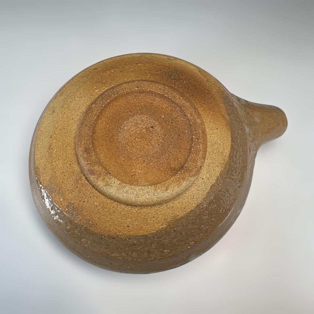 【中古品】岡本作礼造　奥高麗片口茶碗　繋駒写