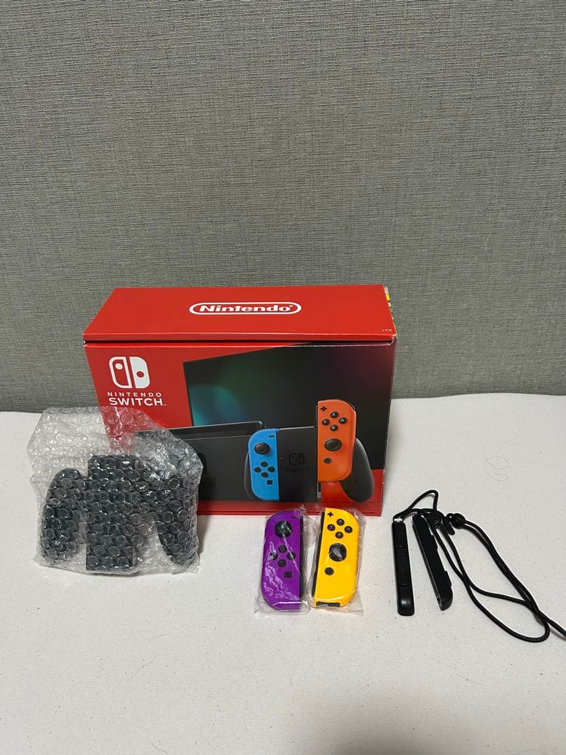 Switch 本体 2023年購入　バッテリー強化版　ジョイコン黄色➕紫付き
