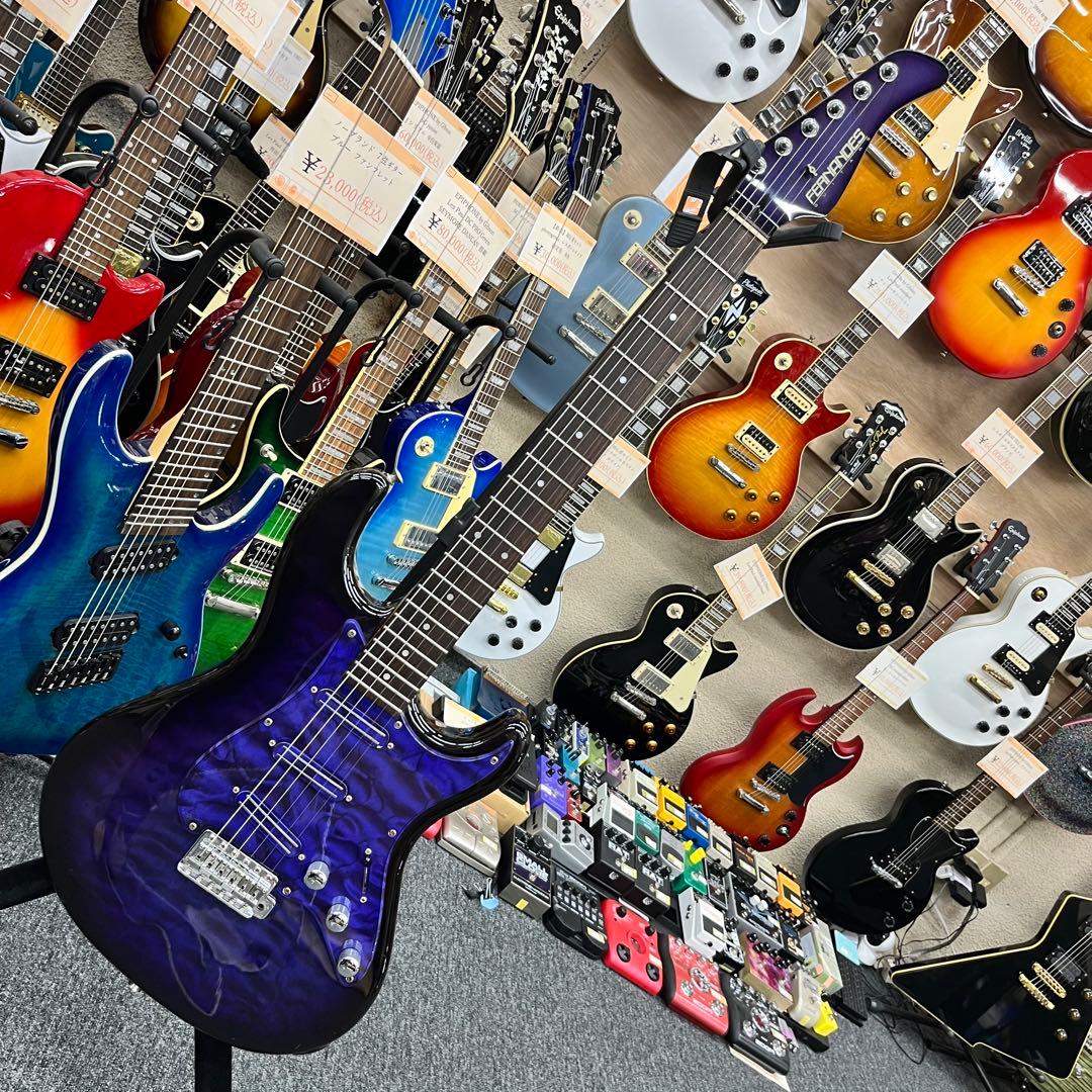 【10912】 FERNANDES ARS-650 ストラトキャスタータイプ 紫