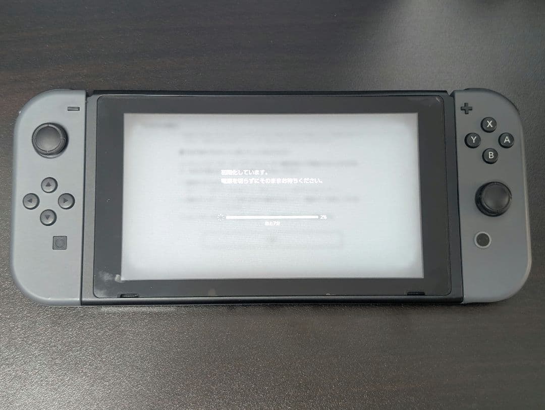 【中古】任天堂Switch本体 + プロコントローラー（おまけ付き）動作確認済み