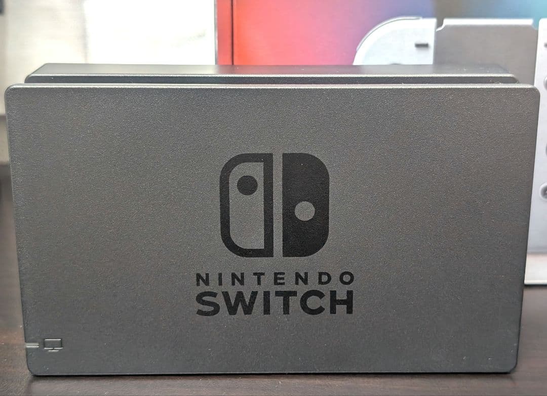 【中古】任天堂Switch本体 + プロコントローラー（おまけ付き）動作確認済み