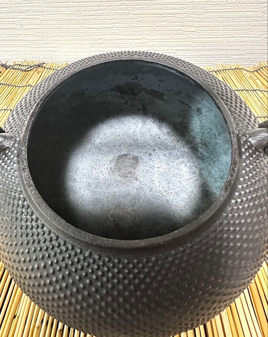 未使用品　南部照光堂 心斎作　木瓜鉉　１８型アラレ　南部鉄瓶　南部鉄器　鉄瓶