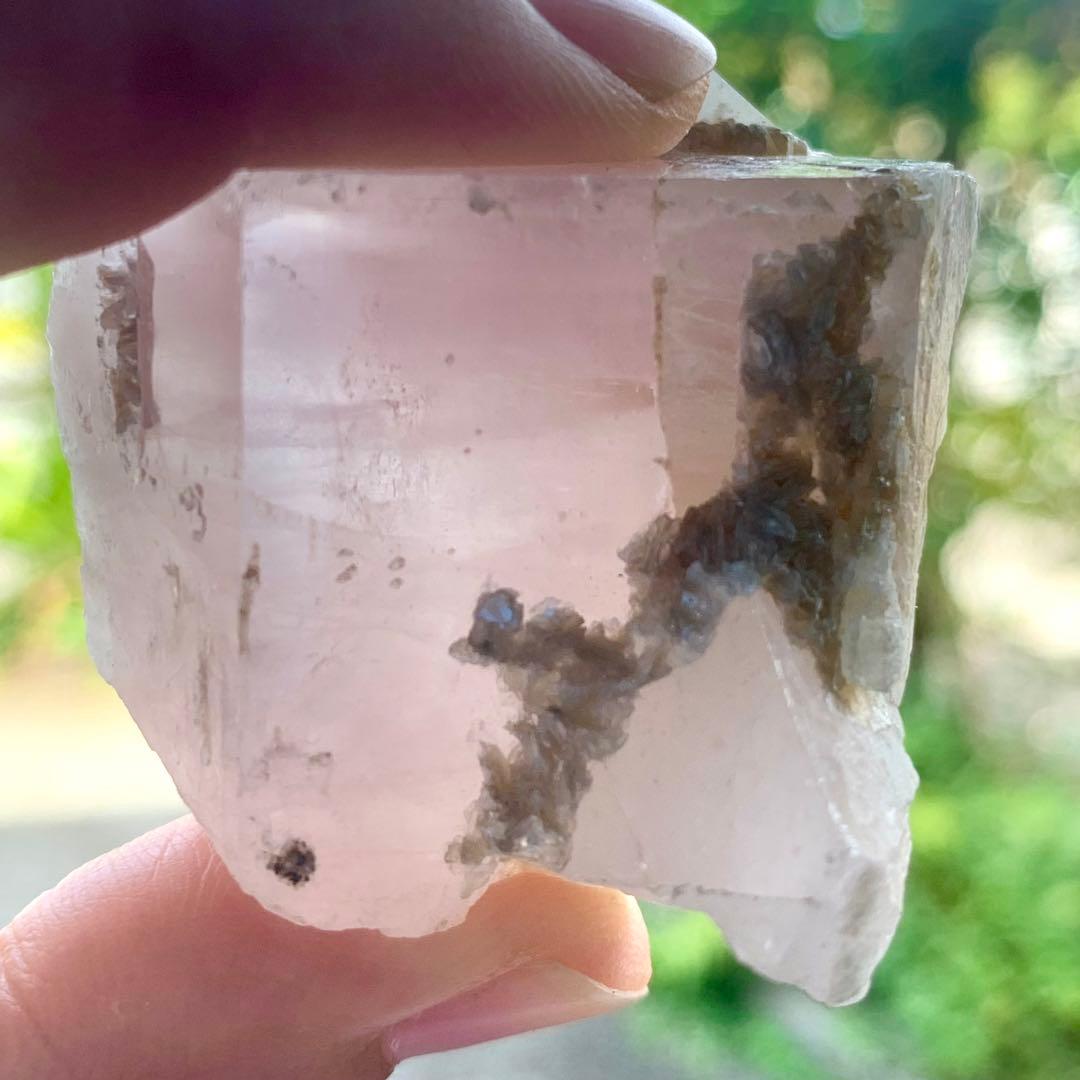 巨大モルガナイト原石Z/桜色きれい