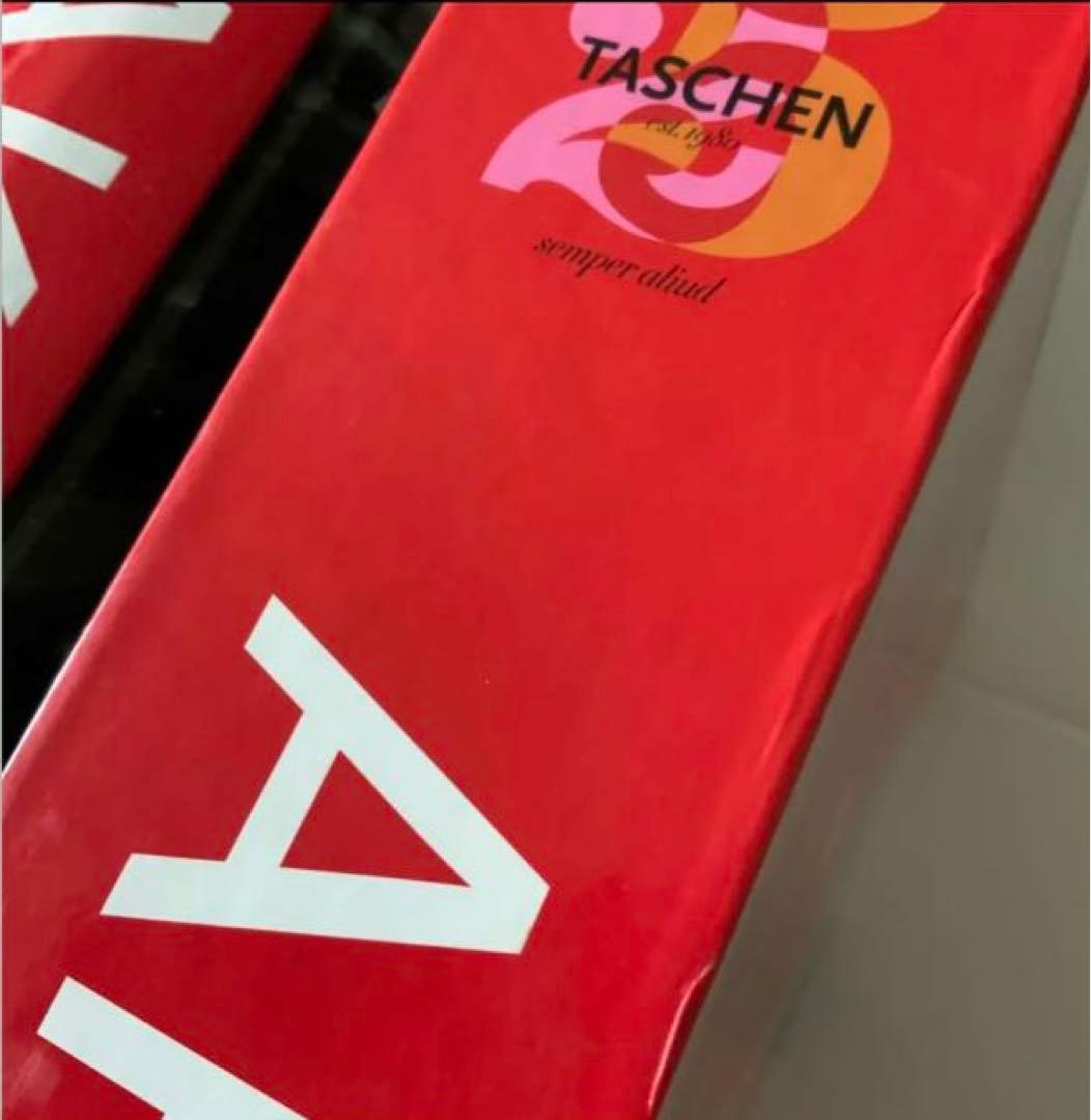 荒木経惟ARAKIタッシェン25周年記念版