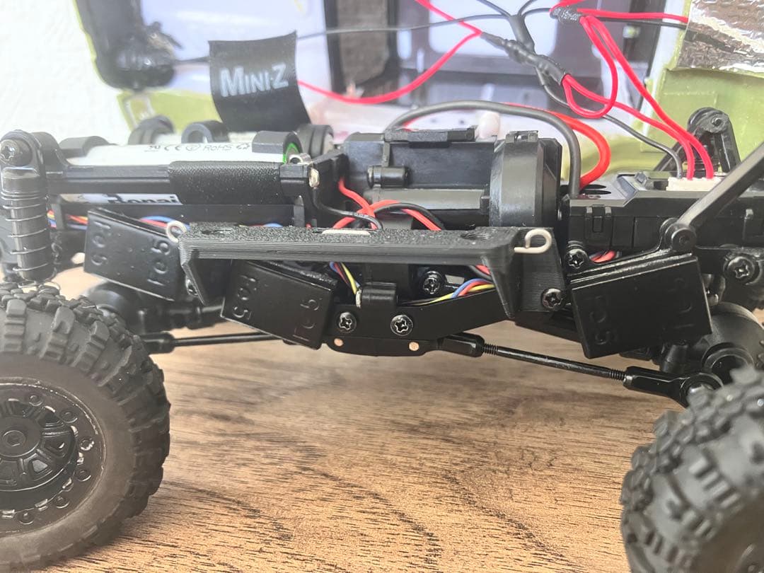 京商jeepグラディエーター風　ミニッツ4×4