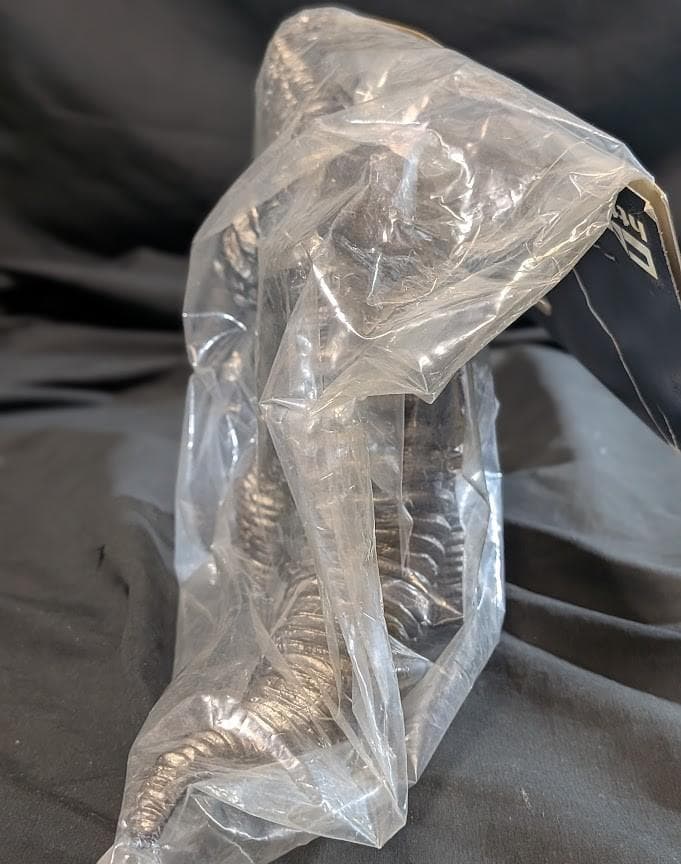 レッドキング二代目（CCP）ガンメタリックver. 500個限定ソフビ未開封