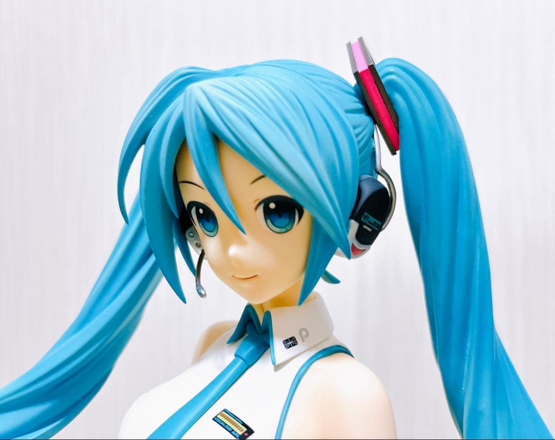 送料込み◎匿名配送◎ 初音ミク V3 1/4スケール　フィギュア