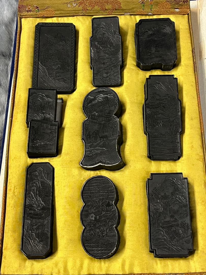 中国　書道　古墨　希少 珍品 唐墨 古墨 固形墨 中国美術 古玩 共箱 紙箱