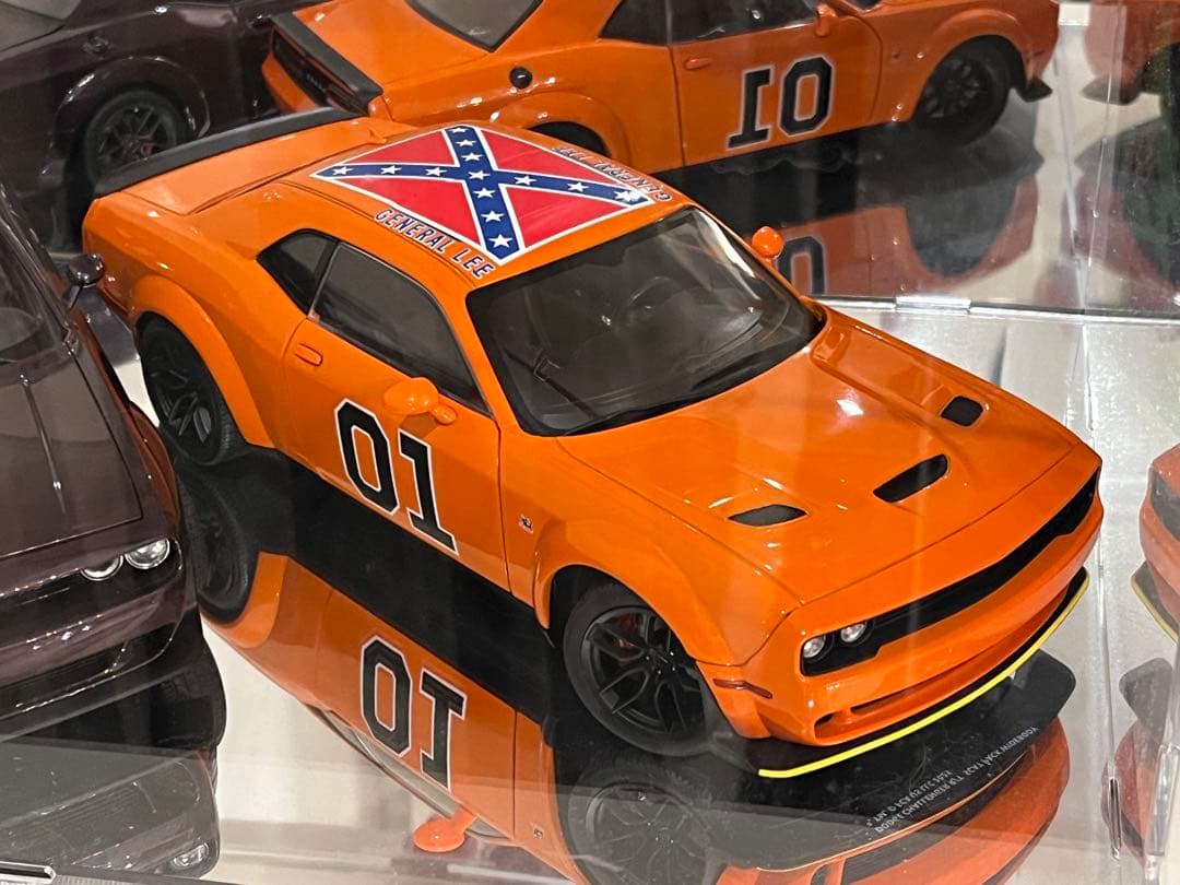 SOLIDO 1/18 チャレンジャーワイドボディ HAZARD Tribute