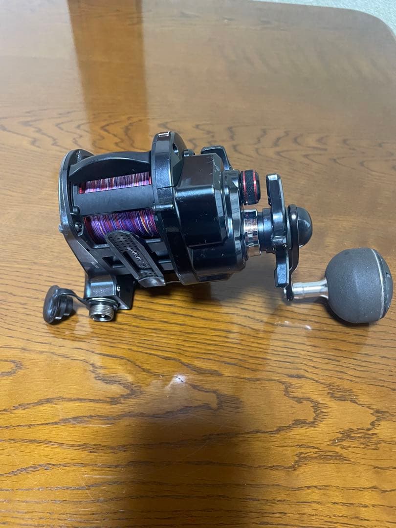 使用感も全く問題ないので、電動リールの初心者、予備には良いと思います。