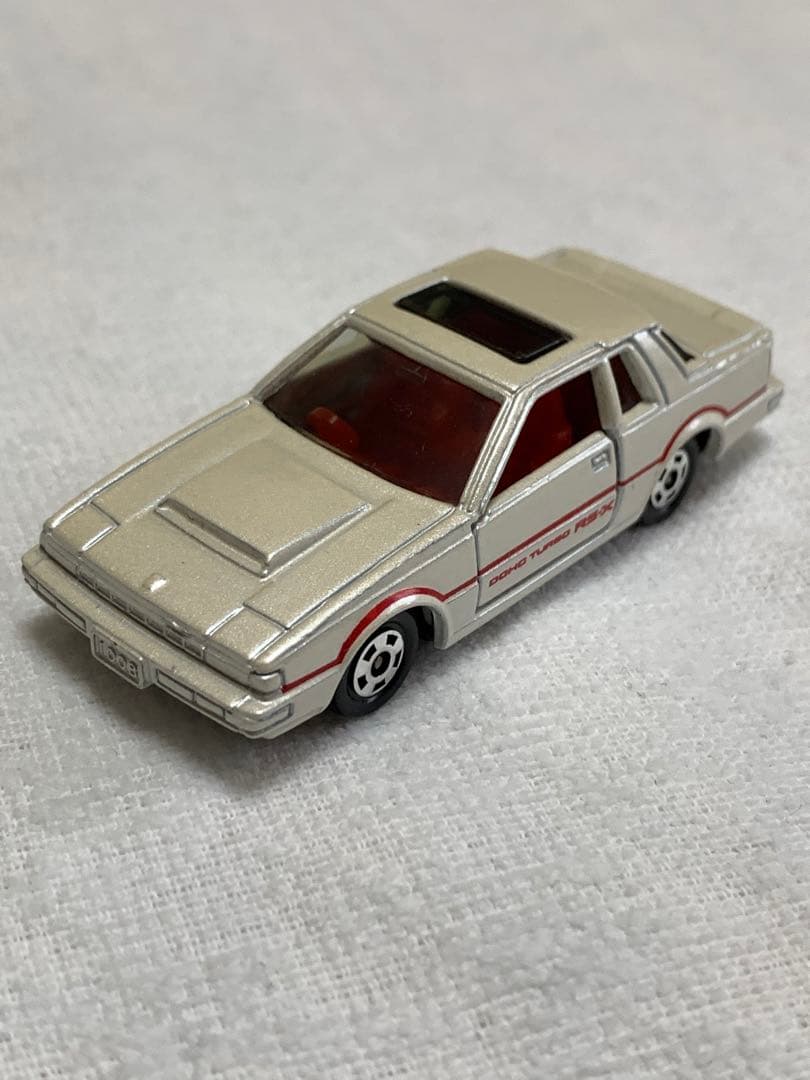 トミカ ニッサンシルビアクーペ (赤箱)日本製