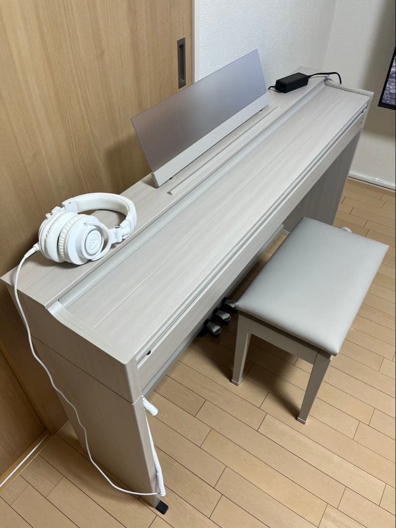 去年5月購入　電子ピアノ　casio ap-s200 88鍵盤　CELVIANO