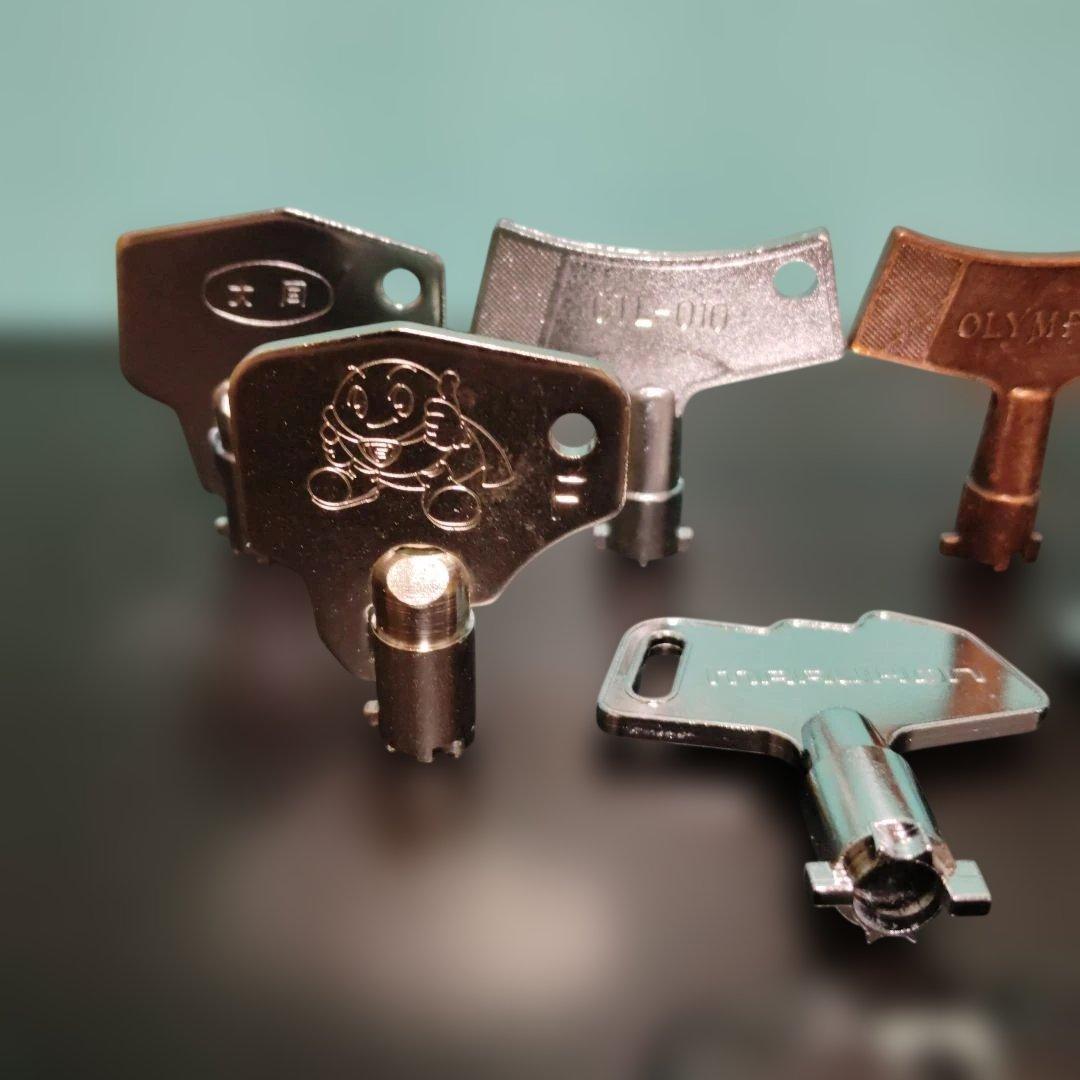 パチンコ　台鍵　ドアキー　18本　セット 未使用　長期保管品