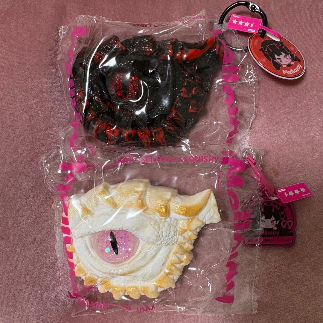 【US限定】 Mellojoy スクイーズ ドラコフライ 緋色の炎 極寒の優雅