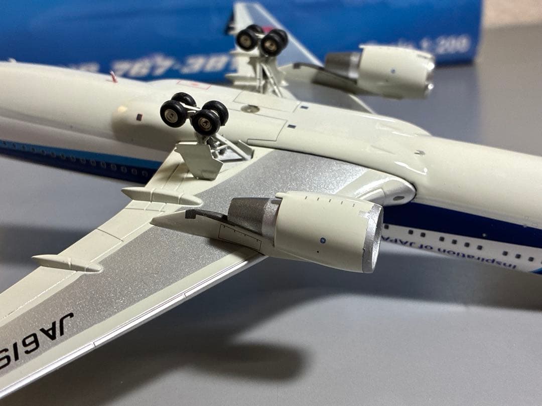 航空機・ヘリコプター Jcwings ANA Boeing767-300ER w 1/200