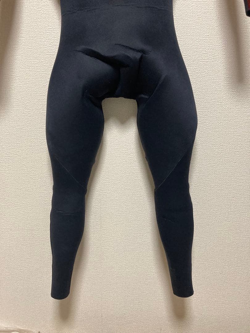 クイックシルバー　ウェットスーツ　セミドライ