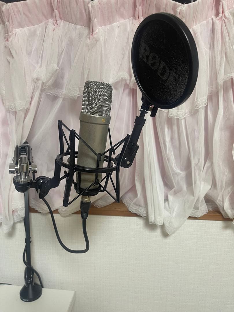 rode nt1-aと、rode専用固定器具のセット