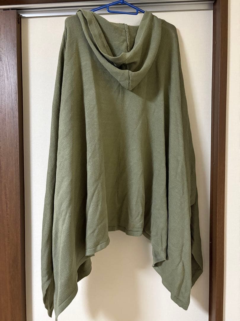 尾形百之助イメージ ポンチョカーディガン