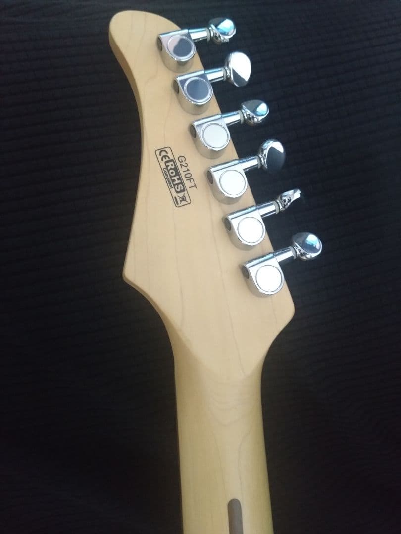 Cort エレキギター レッドグラデーション