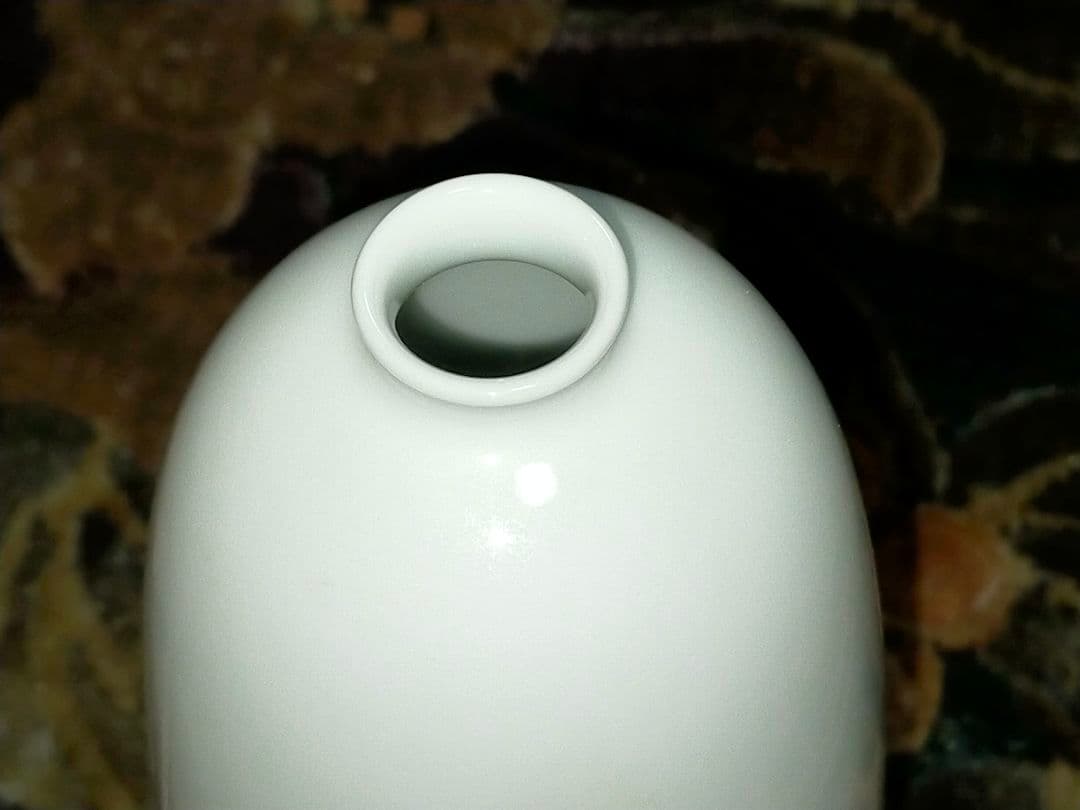 ♥値下げ！未使用　人間国宝　十四代　酒井田柿右衛門　一輪挿し　共箱付き　花瓶