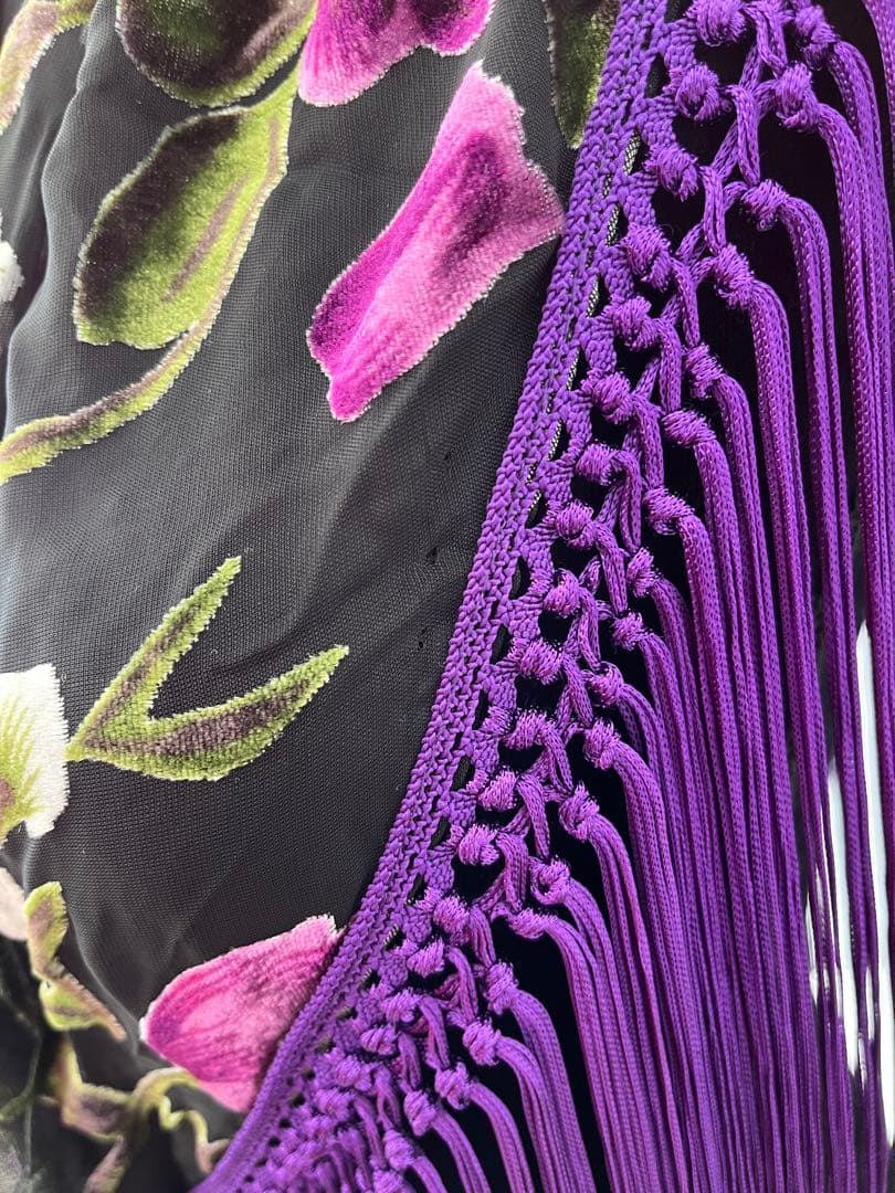 【アウトレット】フラメンコ　マントンシージョ　黒地xパープル花柄　パープルフレコ