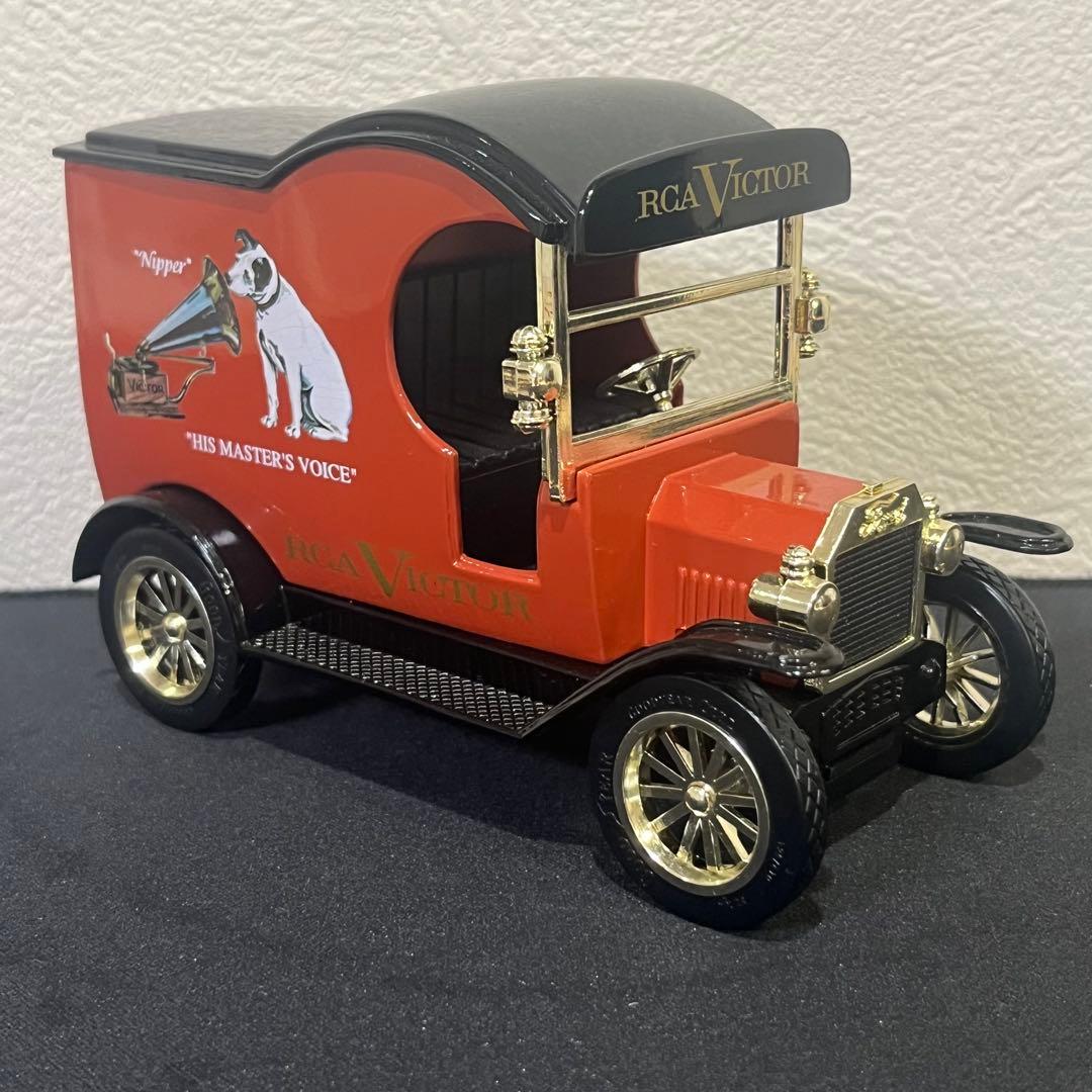 GEAR BOX TOY FORD ニッパー ミニカー ビクター犬