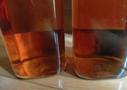 ジョニー・ウォーカー 1960年代 ブラック& レッドラベル 希少コルクキャップ